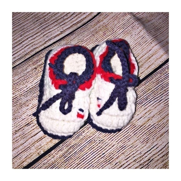 Homemade Infant Booties Size 6-12 Months - Picture 1 of 4